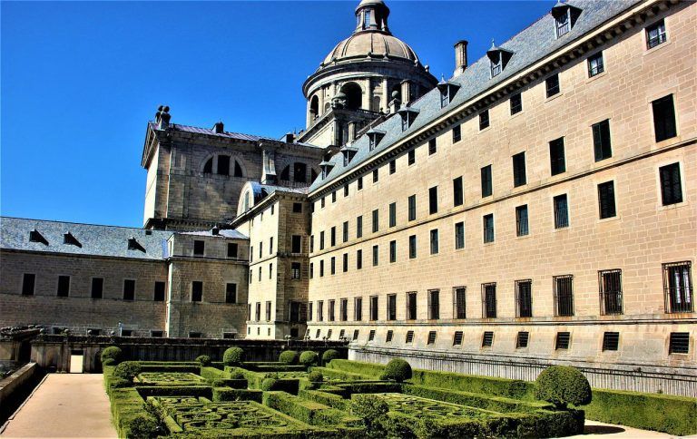 el escorial, monasterio, jardín